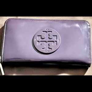 AUTHENTIC TORY BURCH WALLET